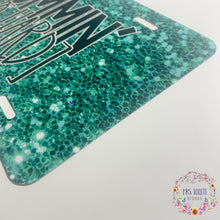 Load image into Gallery viewer, Mommin’ [So Hard] Fake Glitter Decorative Car Plate
